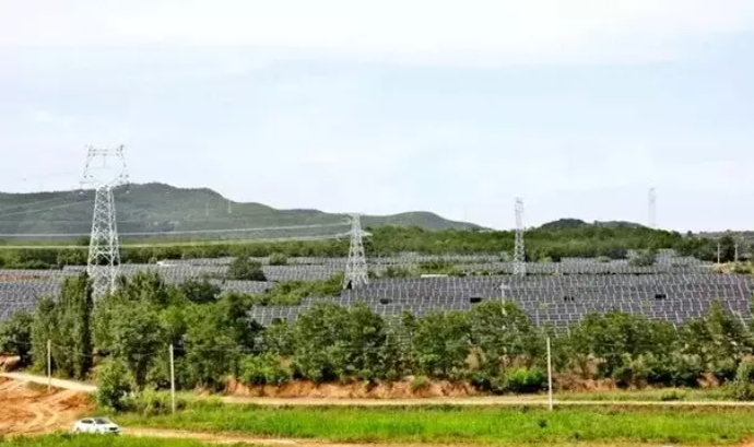 中國十三省最大光伏電站在這里！欽州康熙嶺的光伏電站能排上號了嗎？